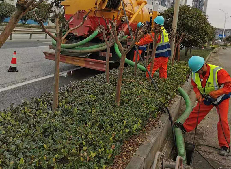 米易市政管道清淤