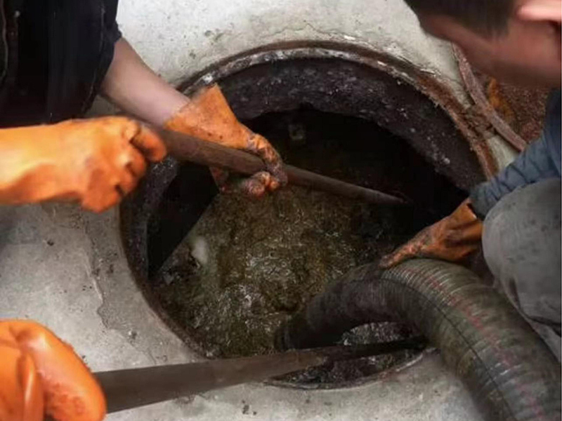 米易化油池、化粪池清理要做哪些安全措施？